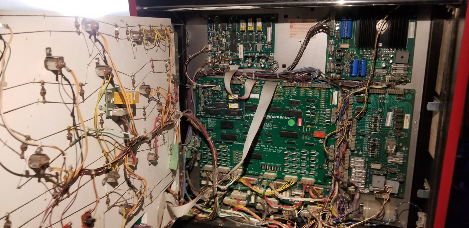 Elvira and the Party Monsters Bally 1989 - Pinball805