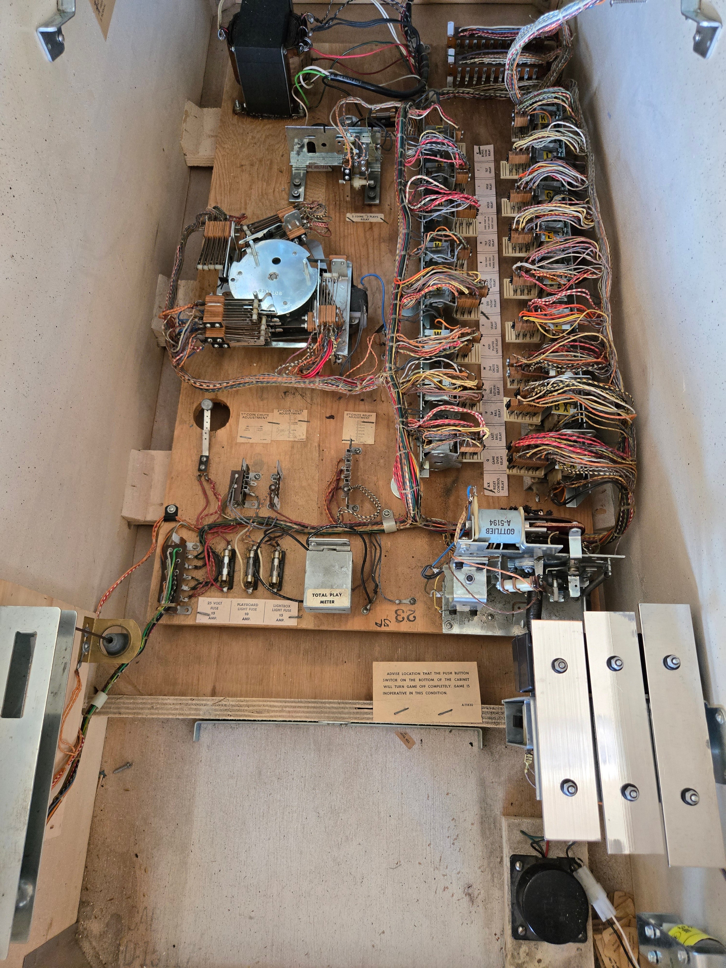 Surf Champ (Refurbished) Gottlieb 1976