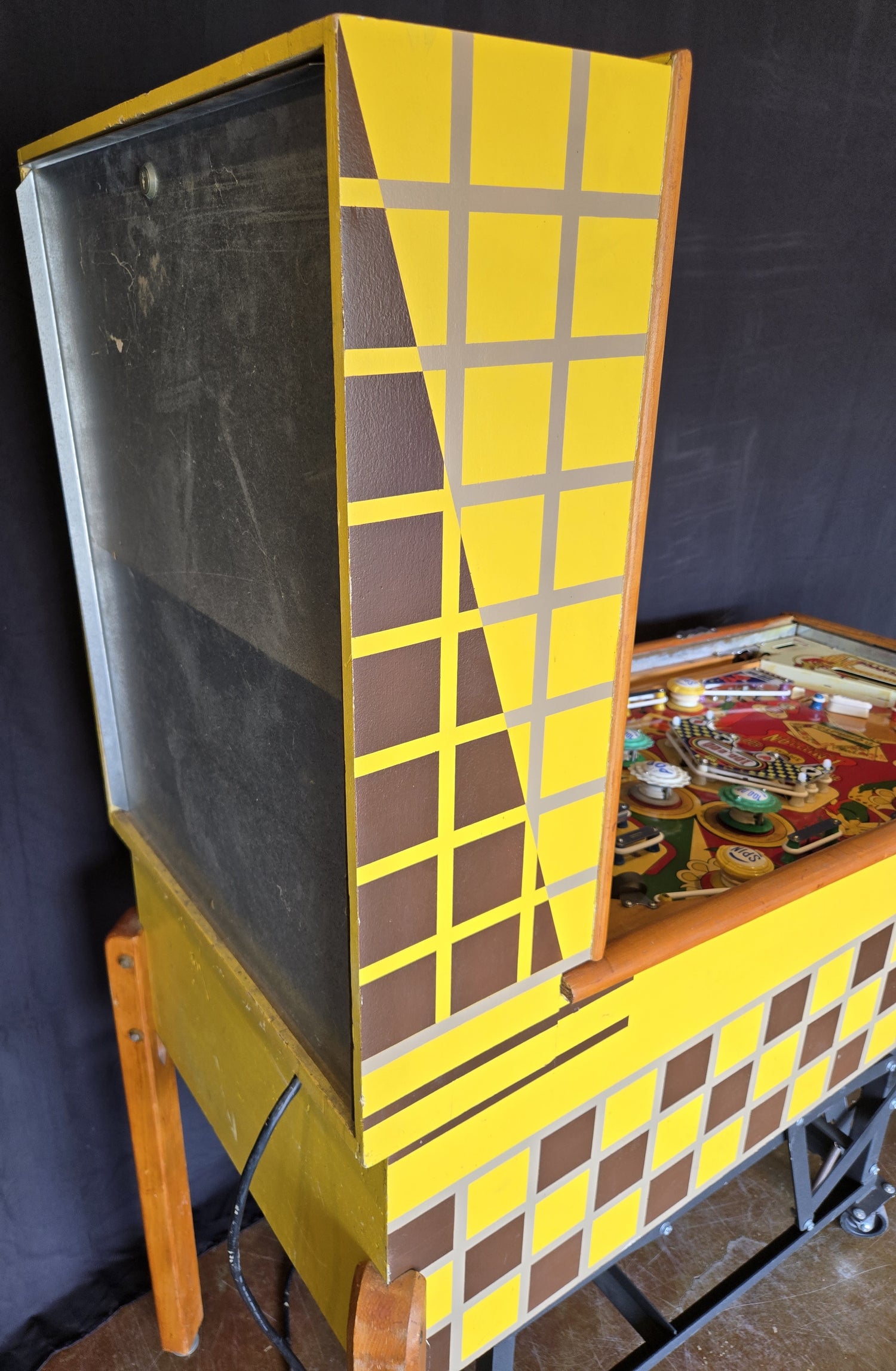 Royal Flush (Refurbished Wood Rail) Gottlieb 1957