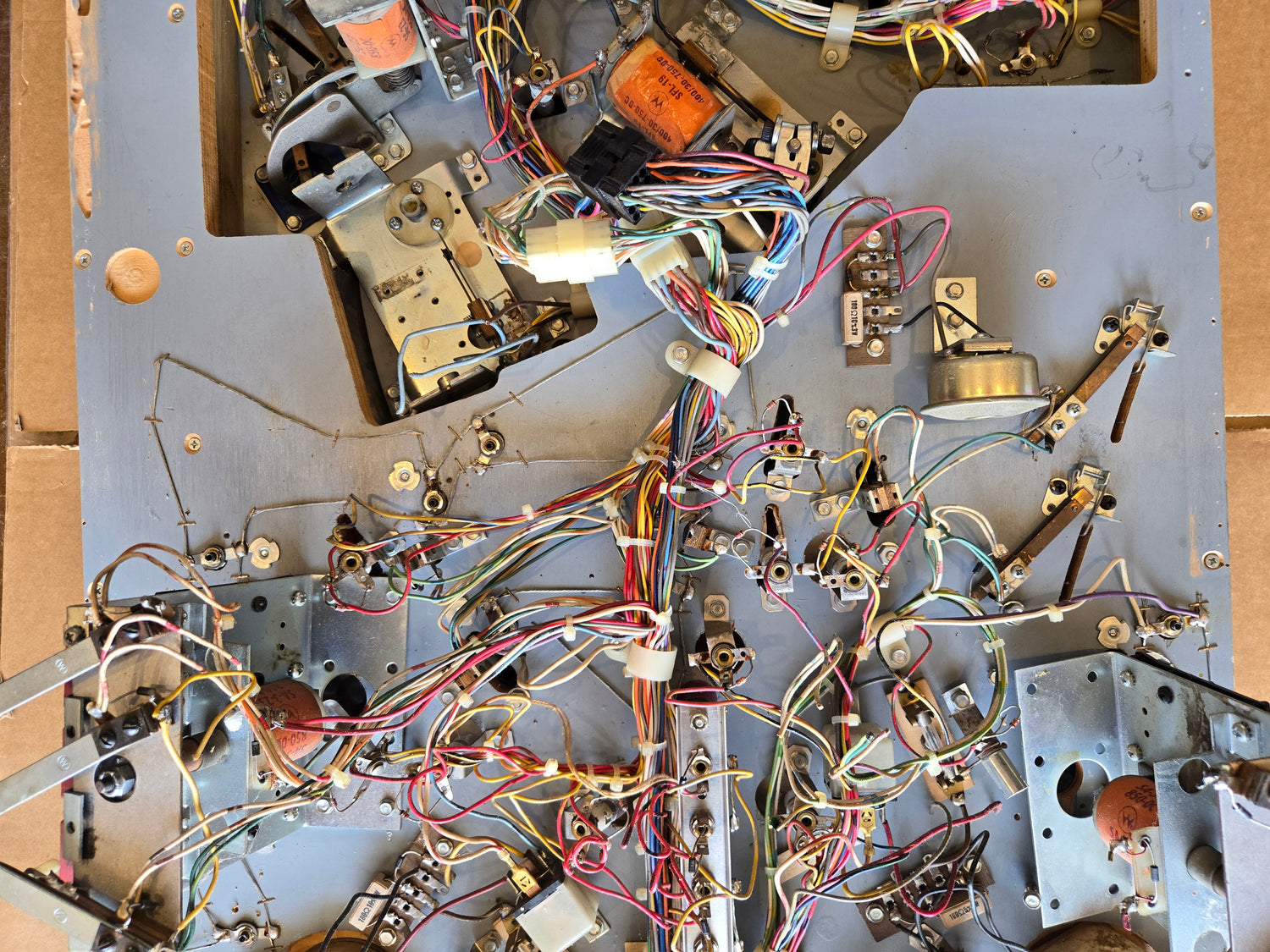 1981 Williams Jungle Lord pinball populated playfield & MORE PARTS!