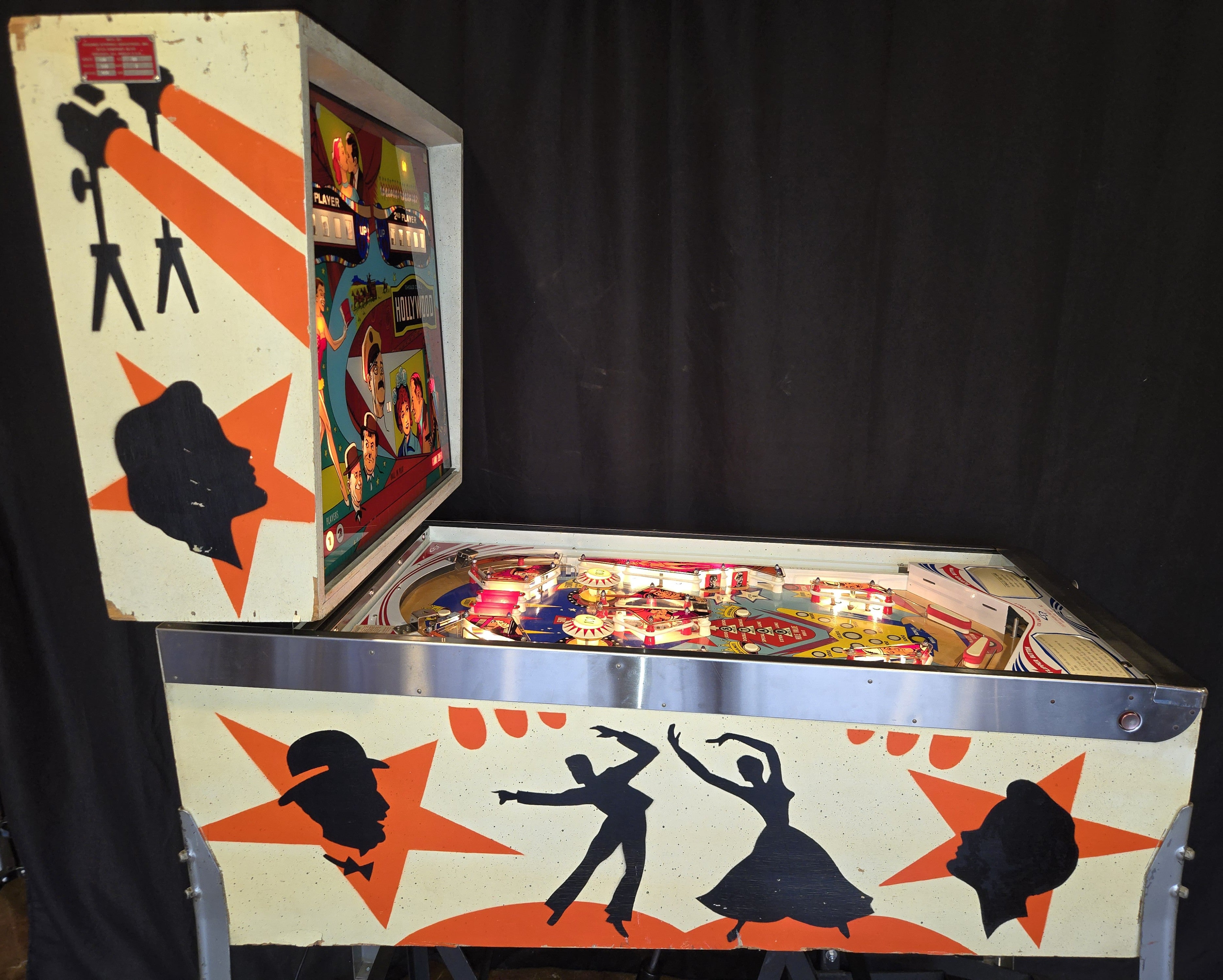 Hollywood (Refurbished) Chicago Coin 1976