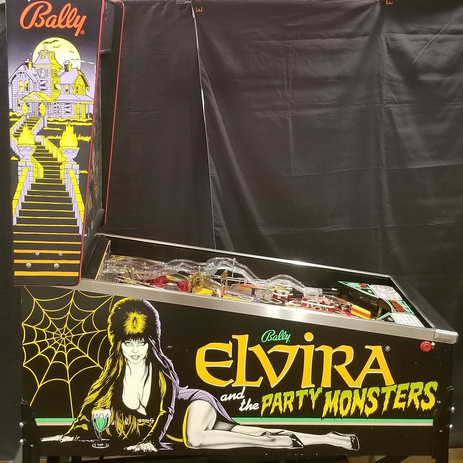 Elvira and the Party Monsters Bally 1989 - Pinball805 