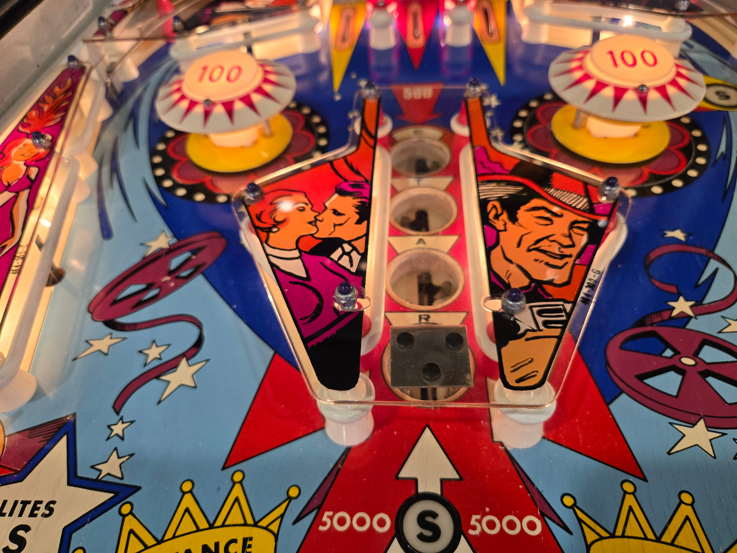 Hollywood (Refurbished) Chicago Coin 1976