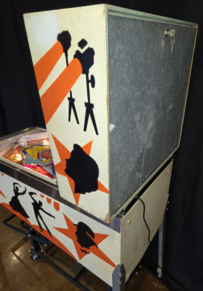 Hollywood (Refurbished) Chicago Coin 1976