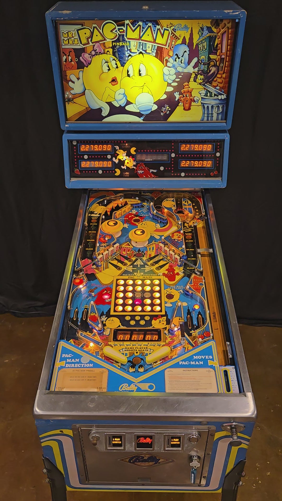 Mr. &amp; Mrs. Pac-Man (Refurbished) Bally 1982